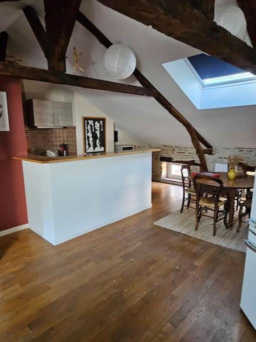 Sous Les Toits Du Vieux Cahors - 3Eme Etage Apartment Екстериор снимка